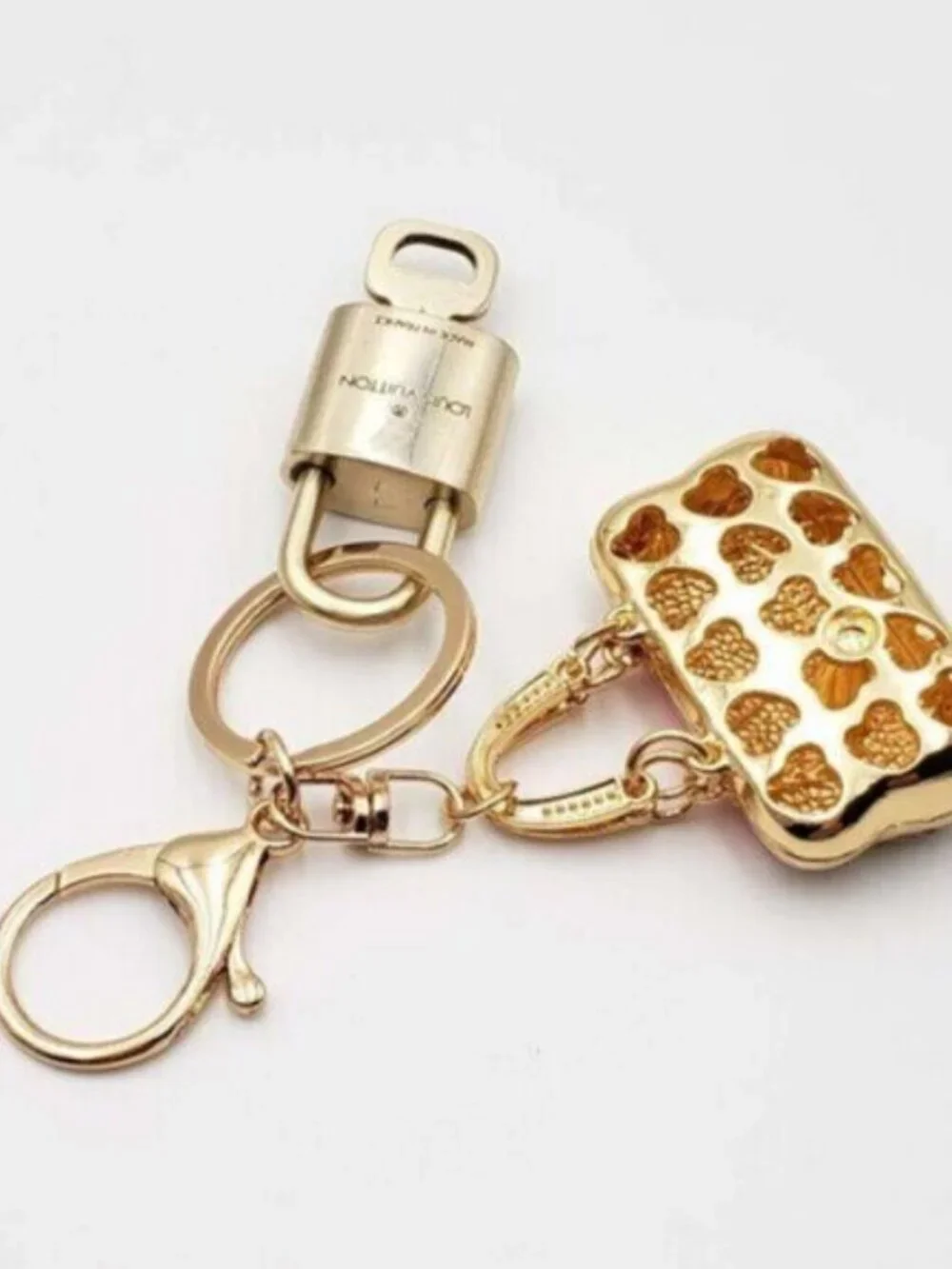 LV Authentic Gold Padlock 🔒 Key Set w/ Unbranded Keychain Charm